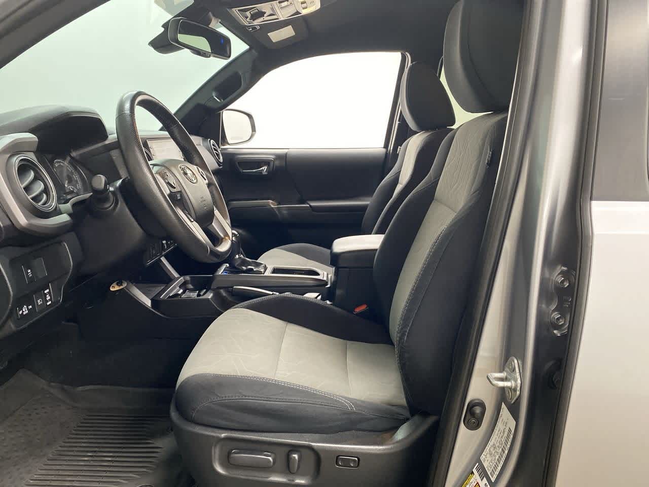 Thumbnail: 2021 Toyota Tacoma - 13