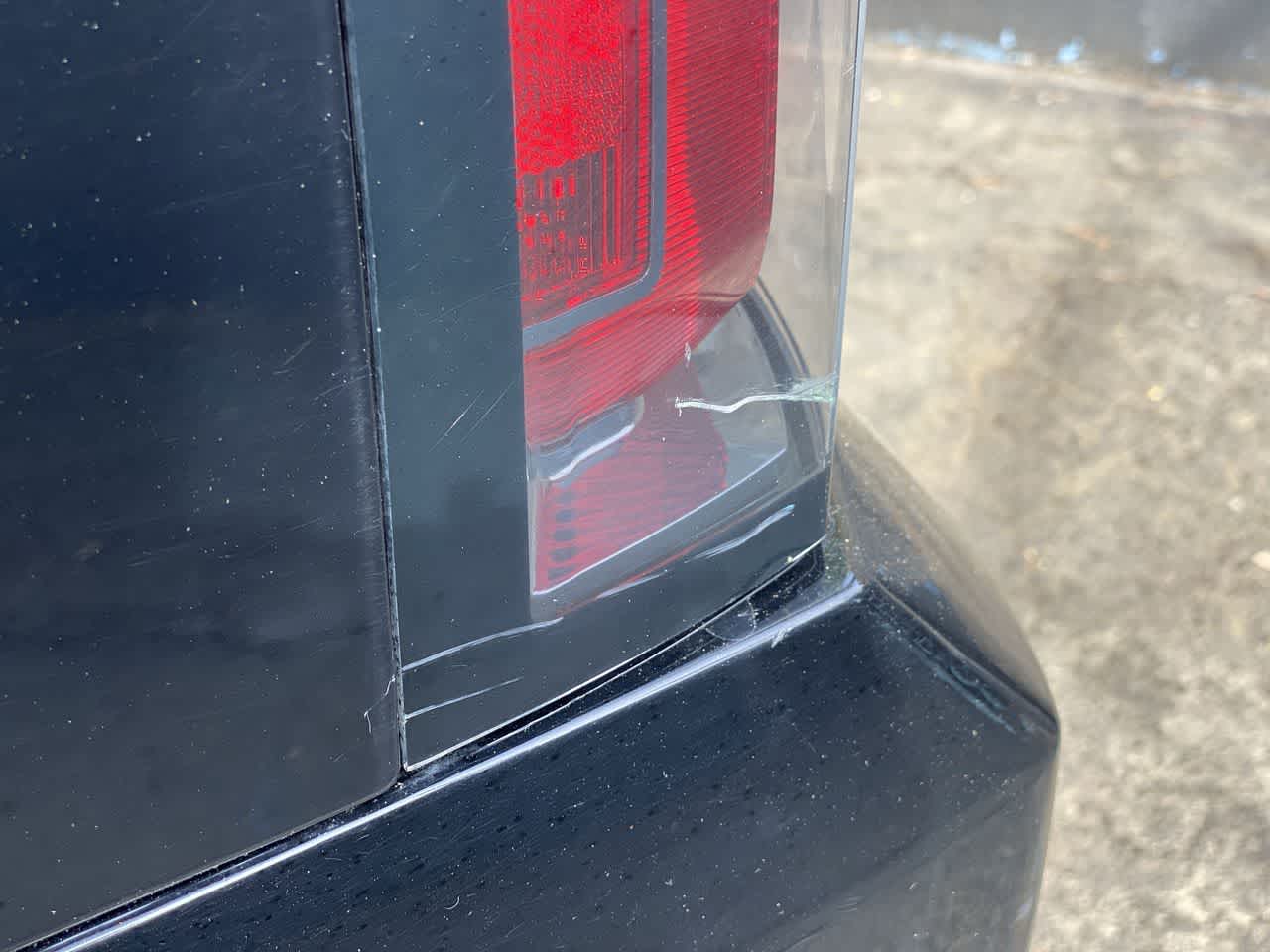 Thumbnail: 2019 GMC Yukon XL - 35