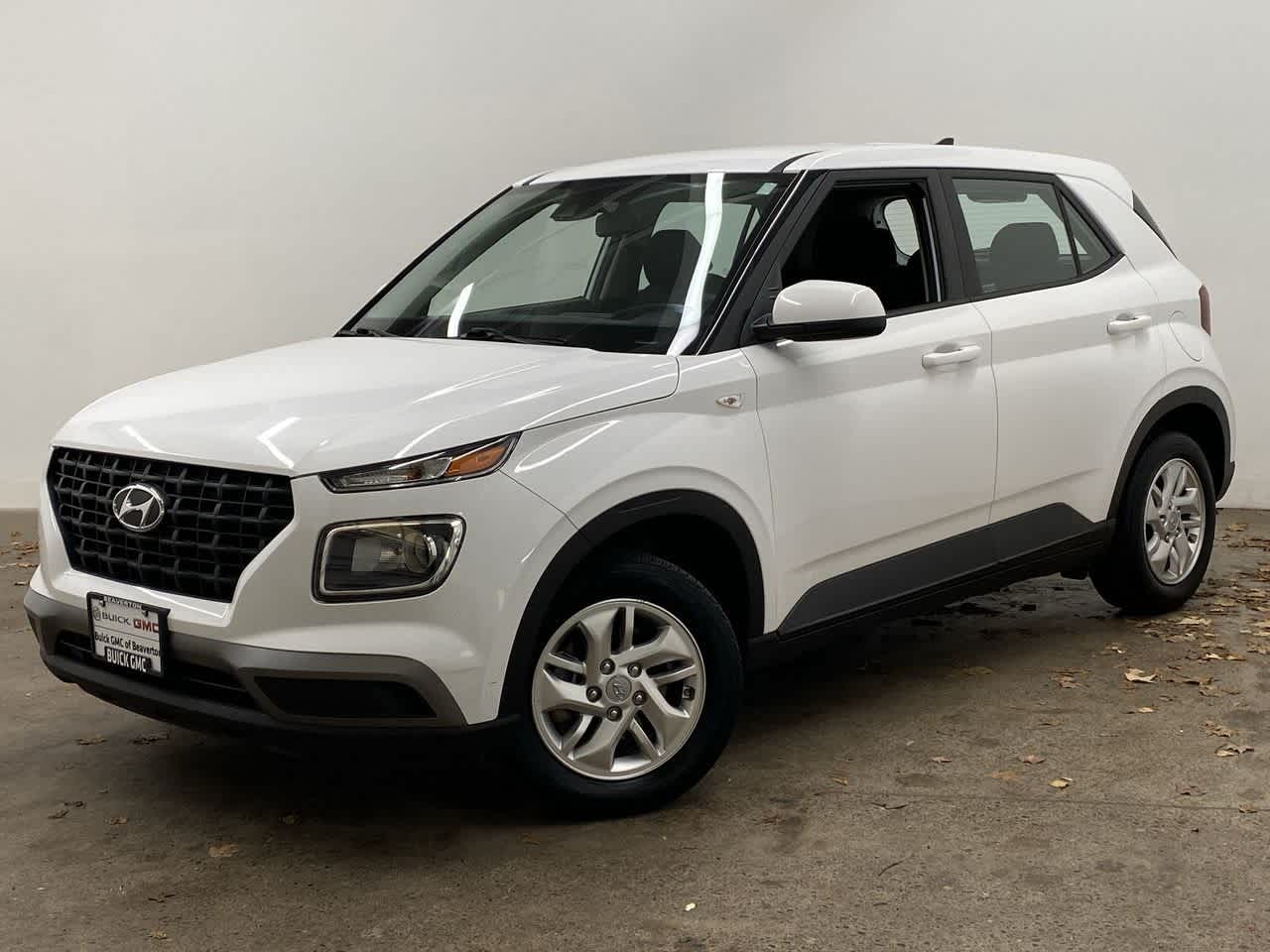 2021 Hyundai Venue SE -
                  Portland, OR