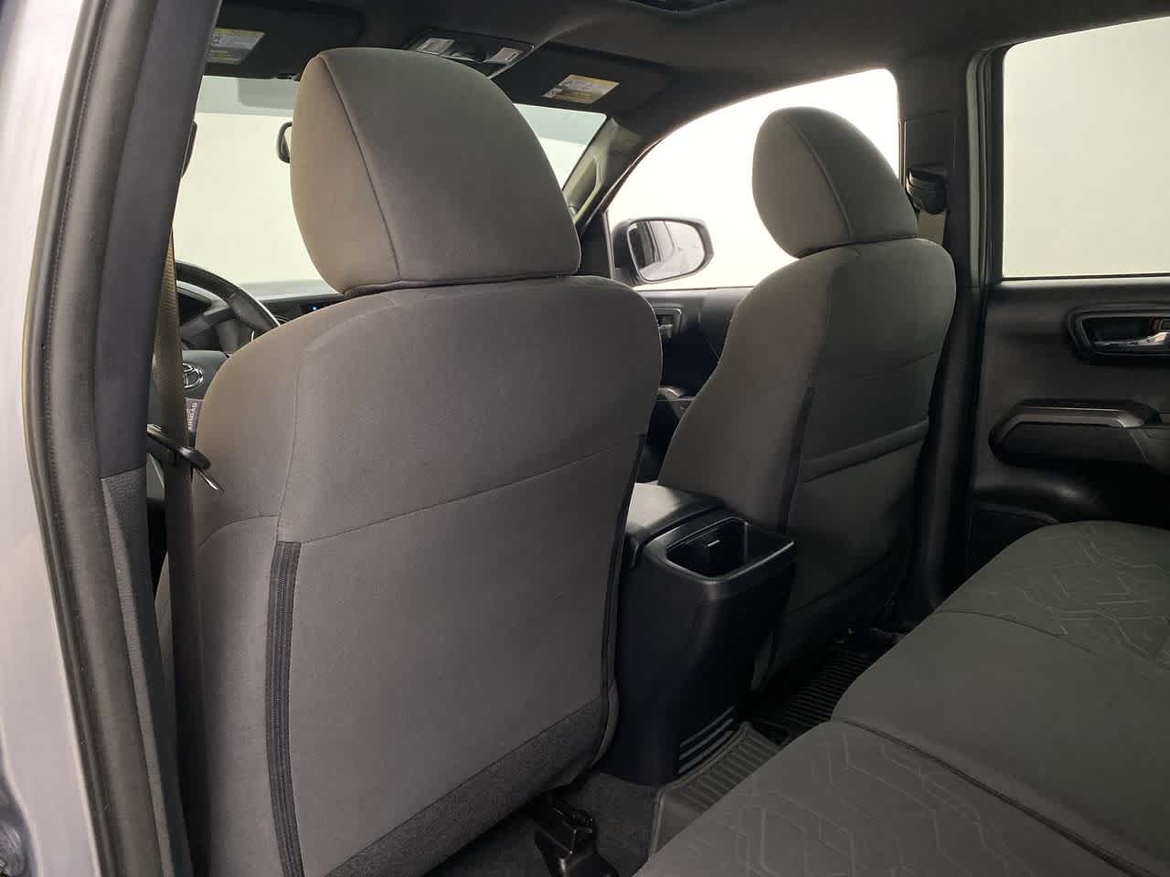 Thumbnail: 2018 Toyota Tacoma - 15