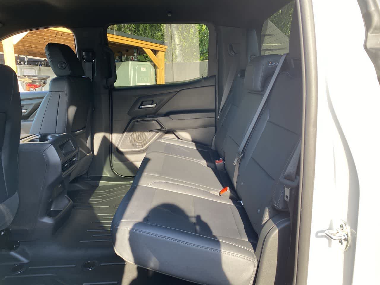 Thumbnail: 2025 Chevrolet Silverado EV - 16