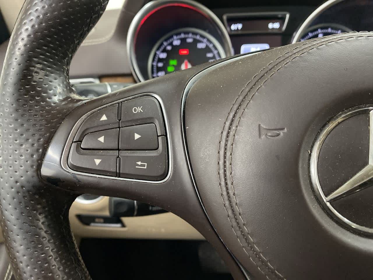 Thumbnail: 2019 Mercedes-Benz GLS - 22
