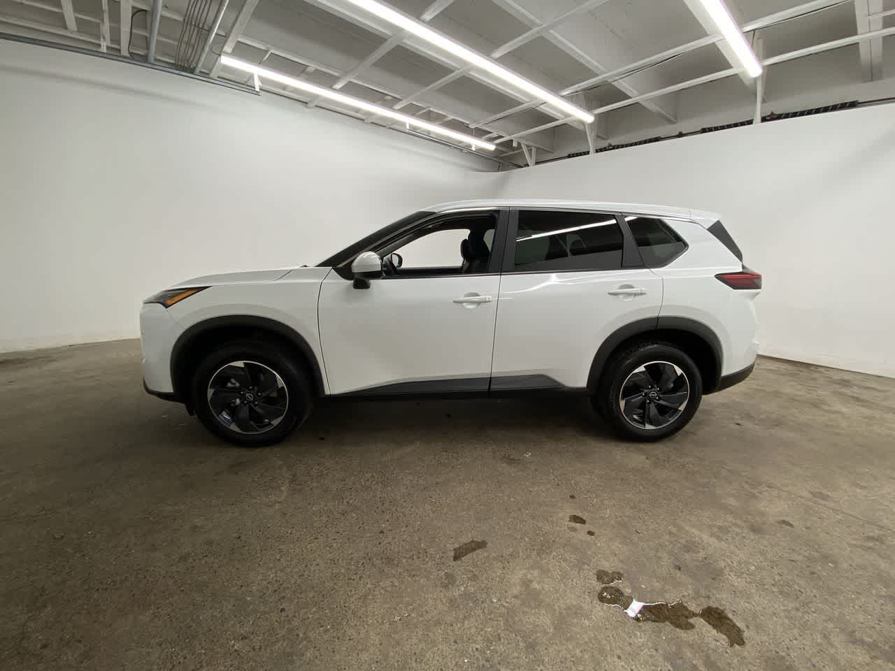 Thumbnail: 2024 Nissan Rogue - 3