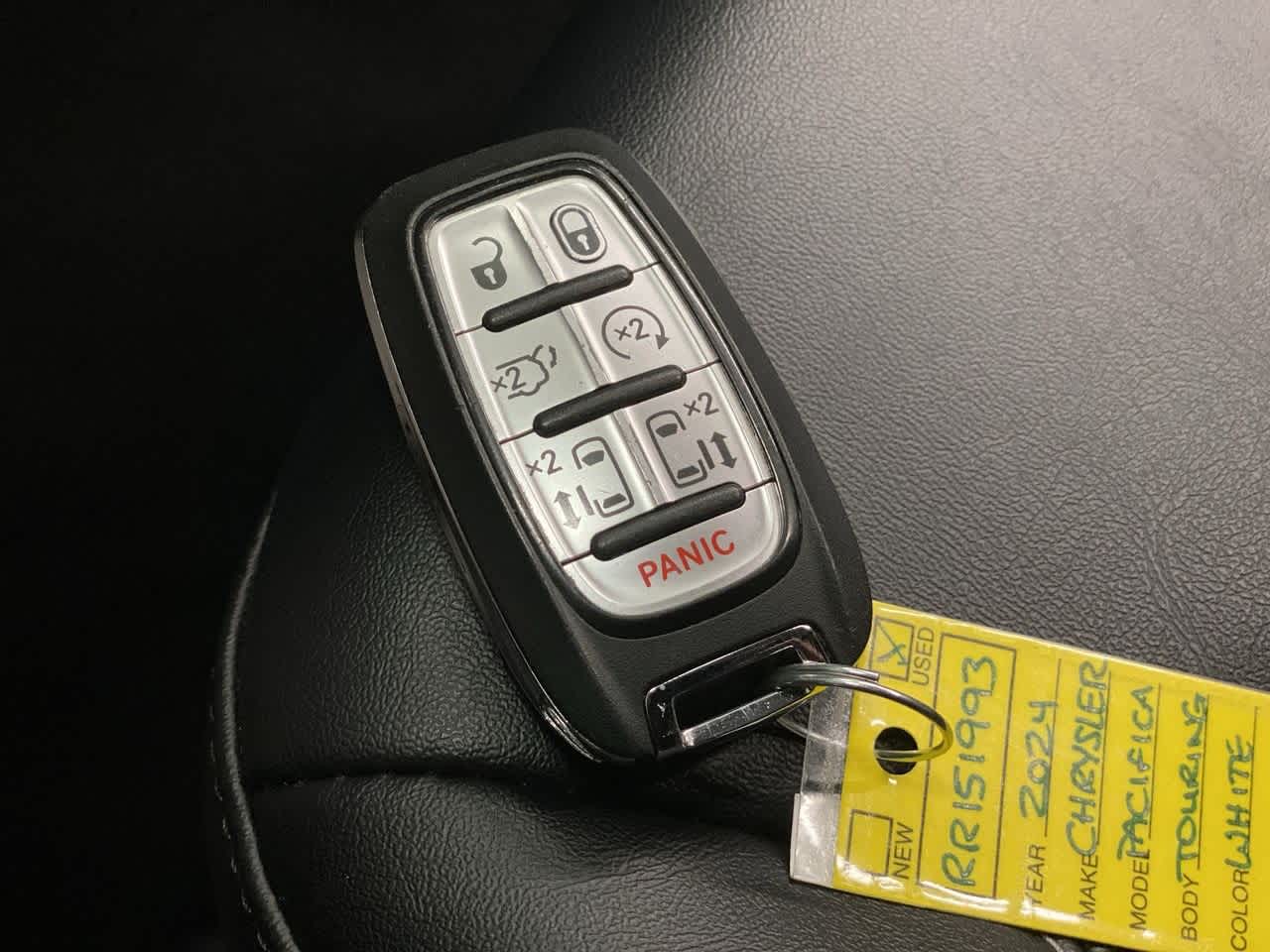 Thumbnail: 2024 Chrysler Pacifica - 28