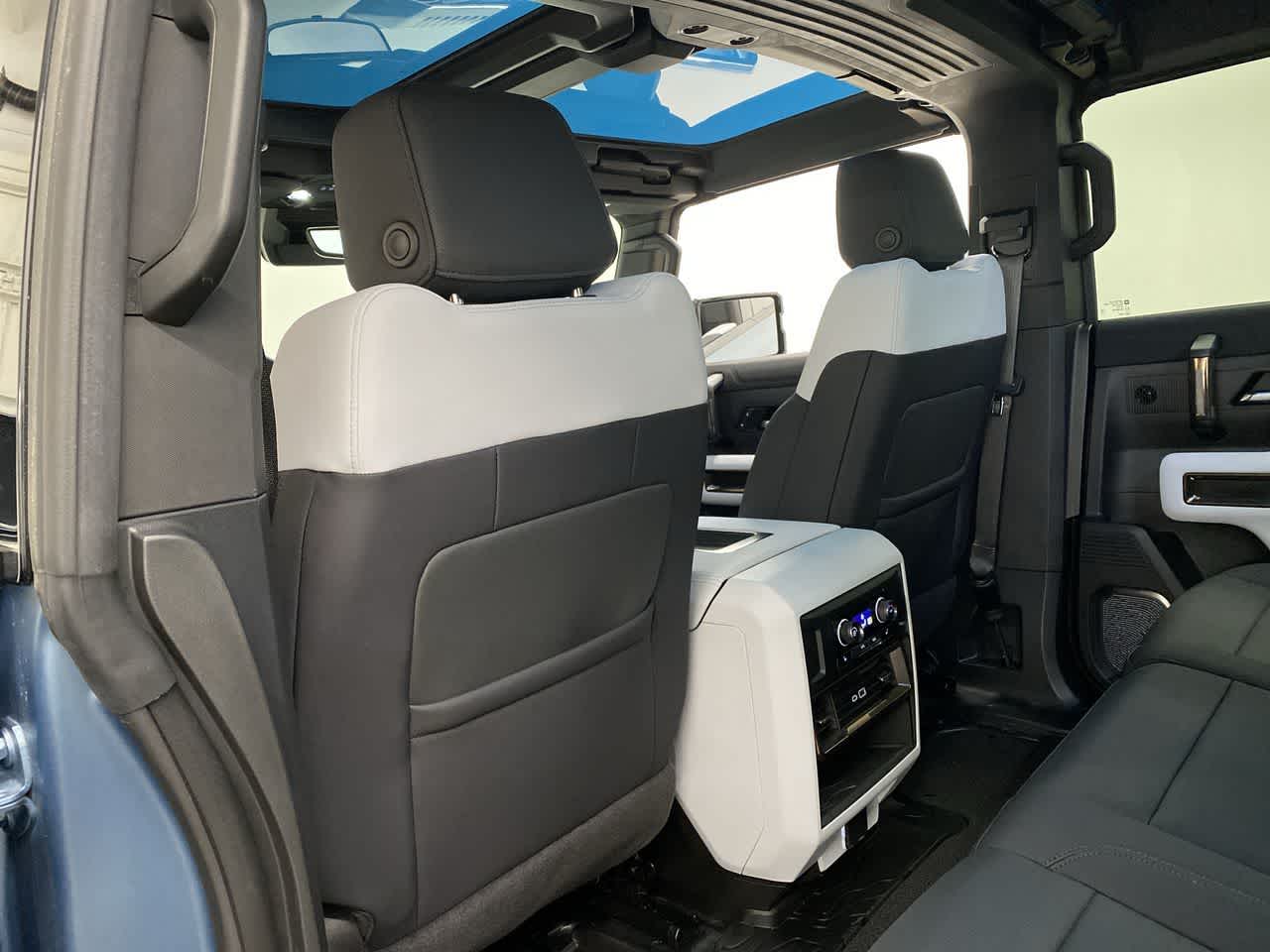 Thumbnail: 2024 GMC Hummer EV - 15