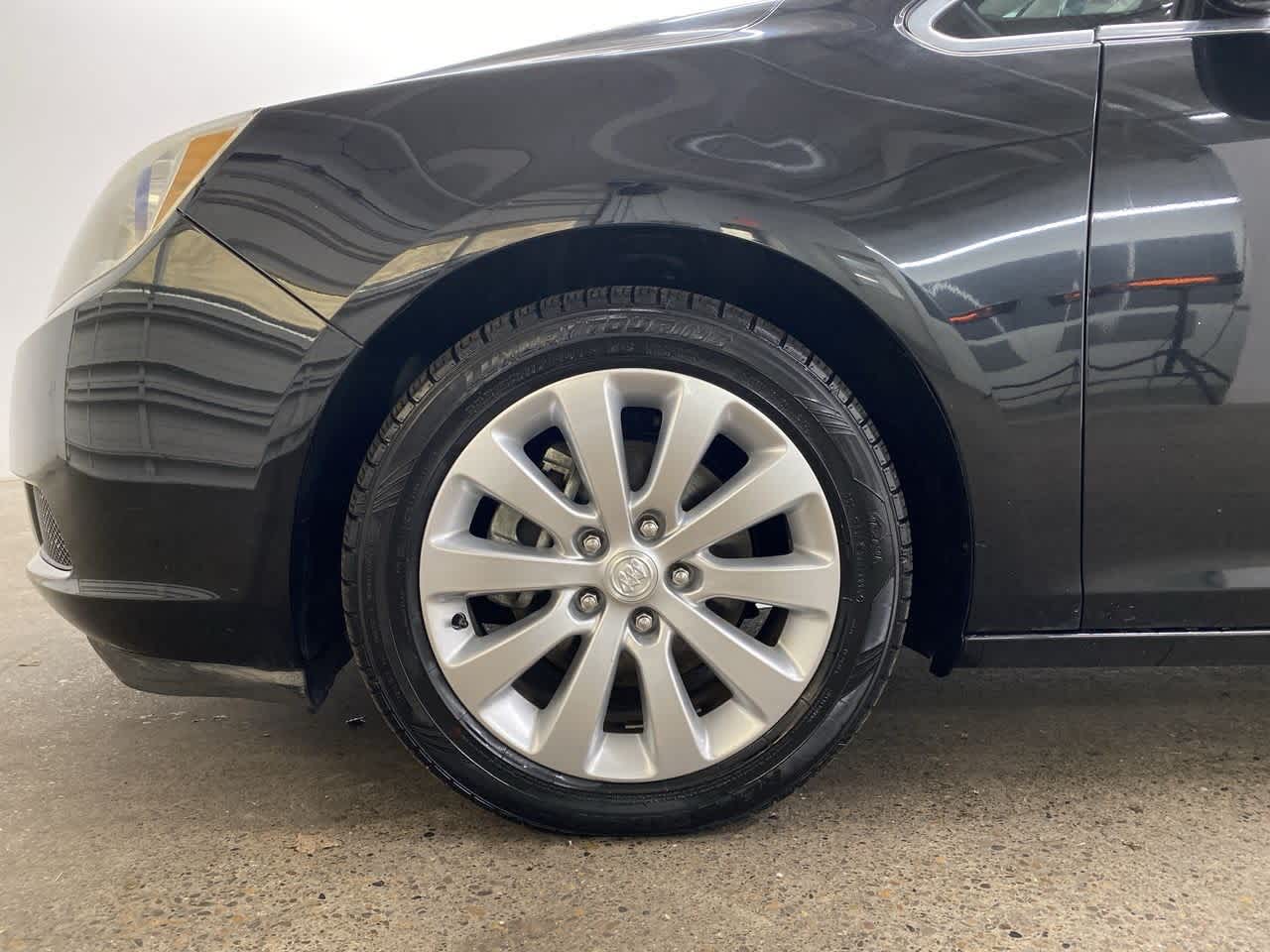 Thumbnail: 2016 Buick Verano - 12