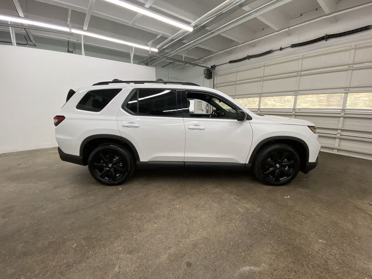 Thumbnail: 2025 Honda Pilot - 7