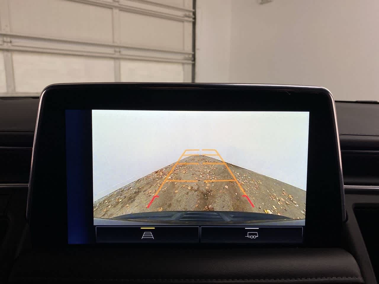 Thumbnail: 2023 Chevrolet Tahoe - 24