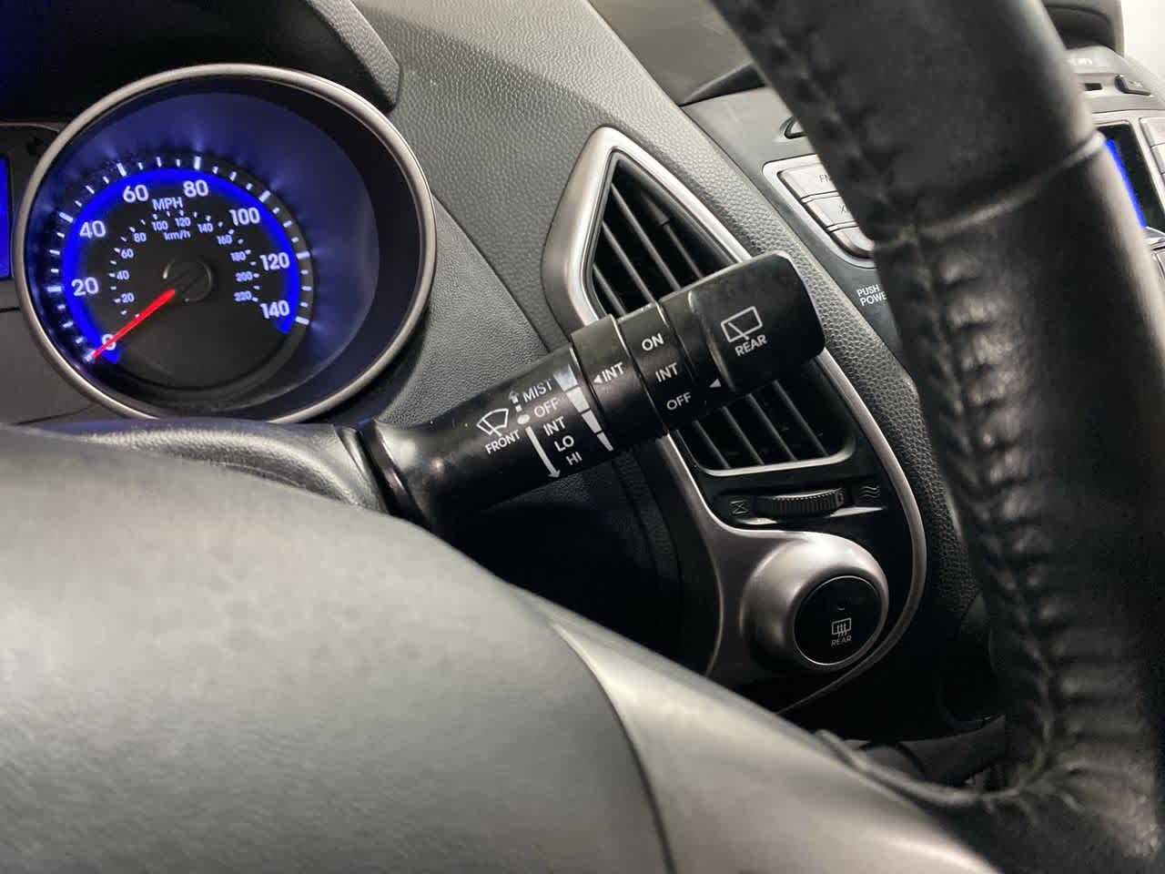 Thumbnail: 2012 Hyundai Tucson - 24