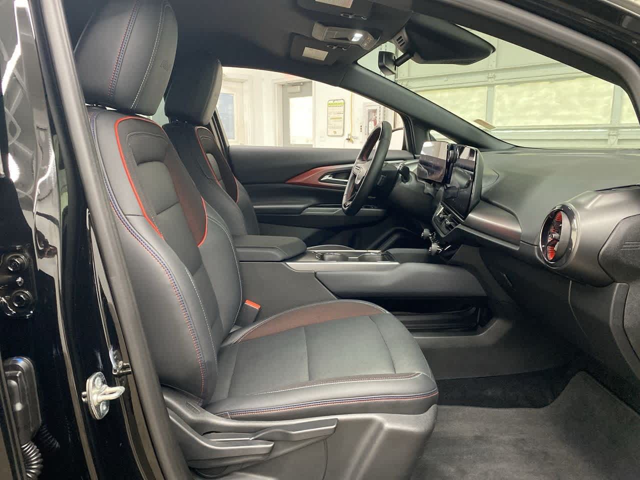 Thumbnail: 2024 Chevrolet Equinox - 20