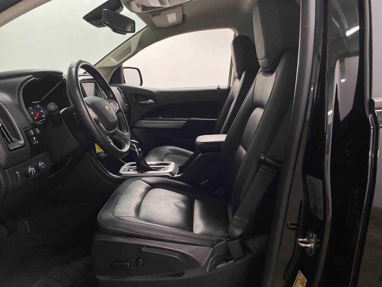 Thumbnail: 2022 Chevrolet Colorado - 13