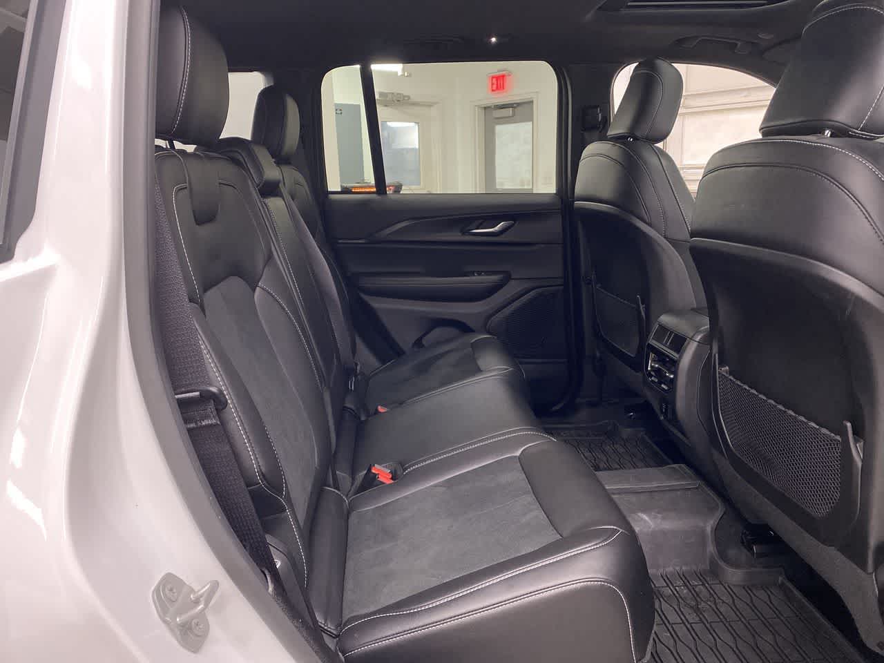 Thumbnail: 2025 Jeep Grand Cherokee - 18