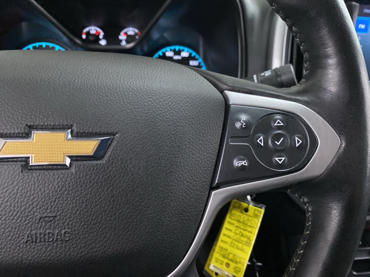 Thumbnail: 2022 Chevrolet Colorado - 21