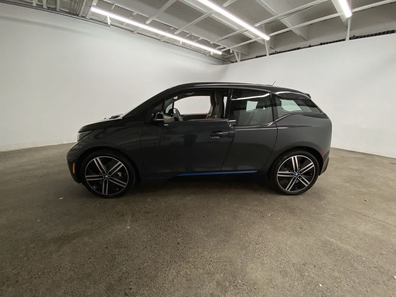 Thumbnail: 2015 BMW i3 - 3
