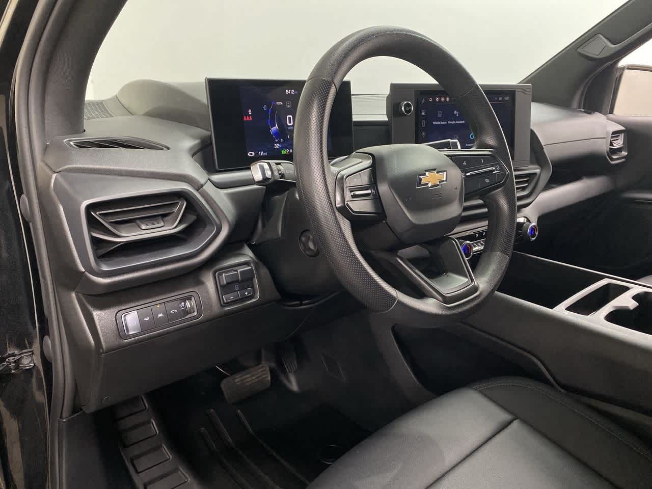 Thumbnail: 2024 Chevrolet Silverado EV - 2
