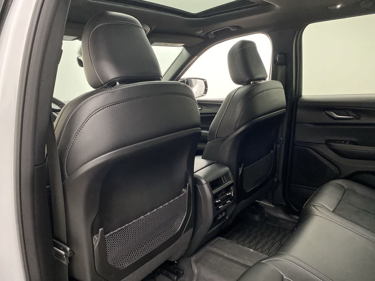 Thumbnail: 2025 Jeep Grand Cherokee - 16