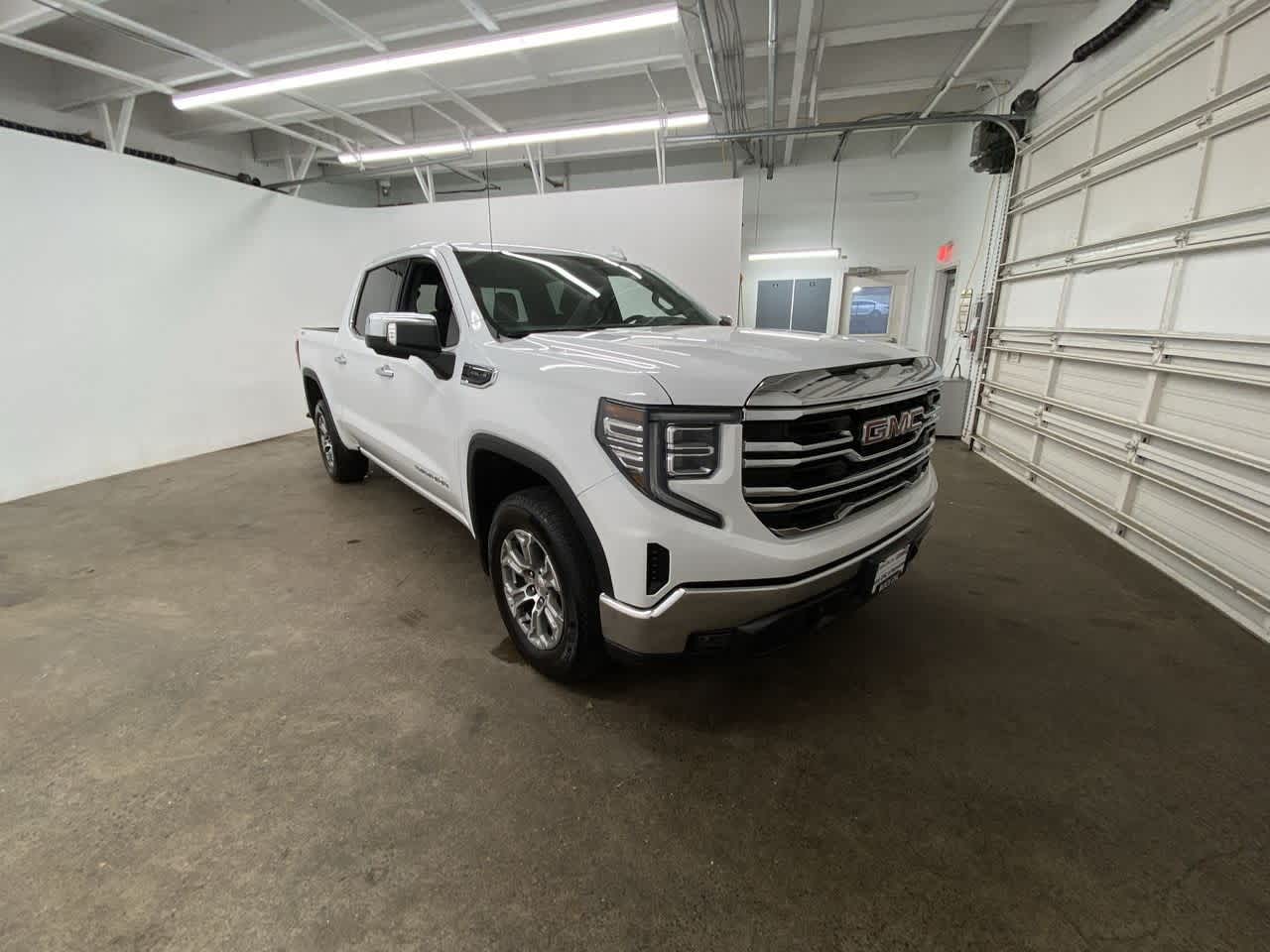 Thumbnail: 2025 GMC Sierra 1500 - 8