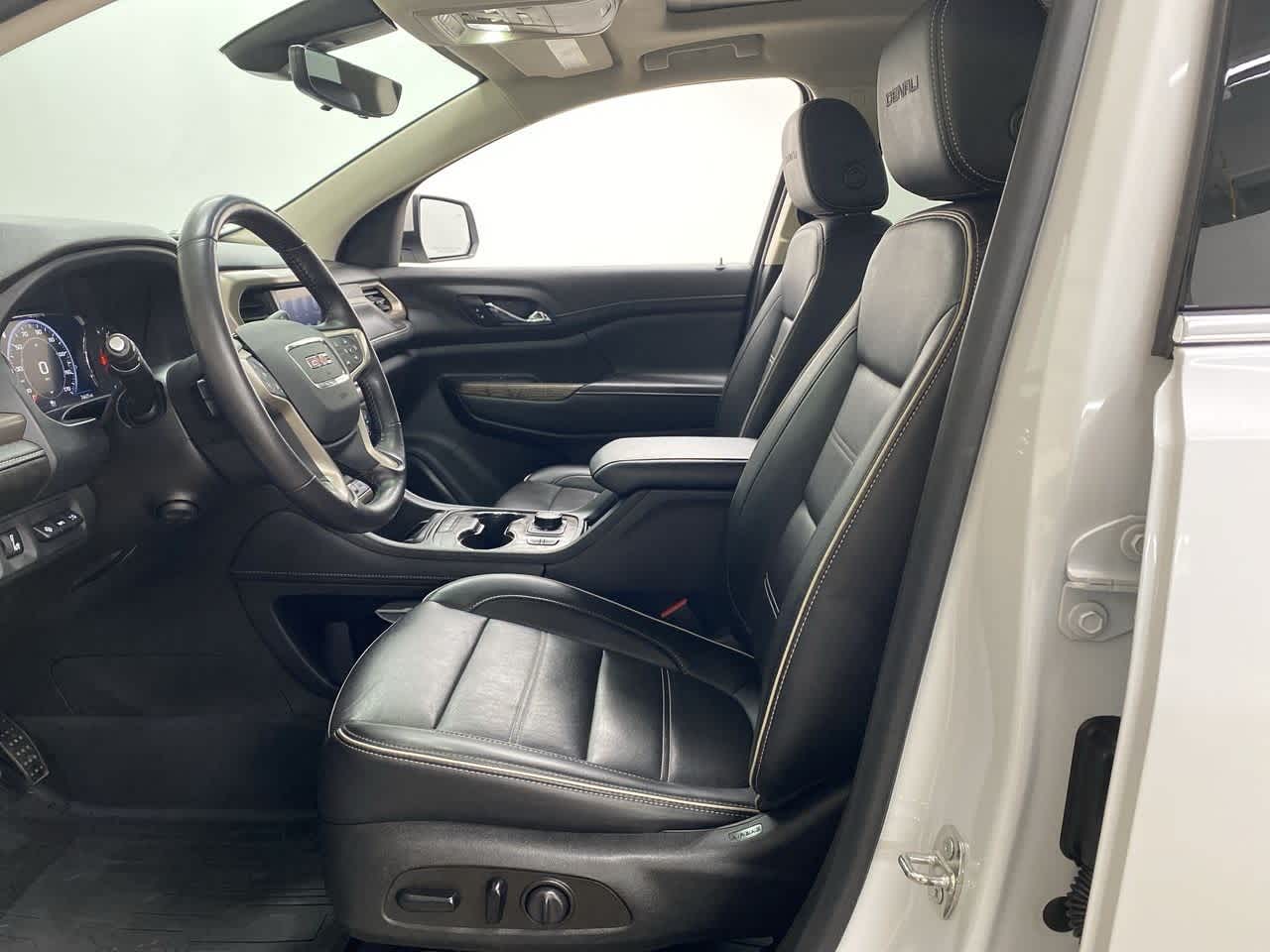 Thumbnail: 2022 GMC Acadia - 13