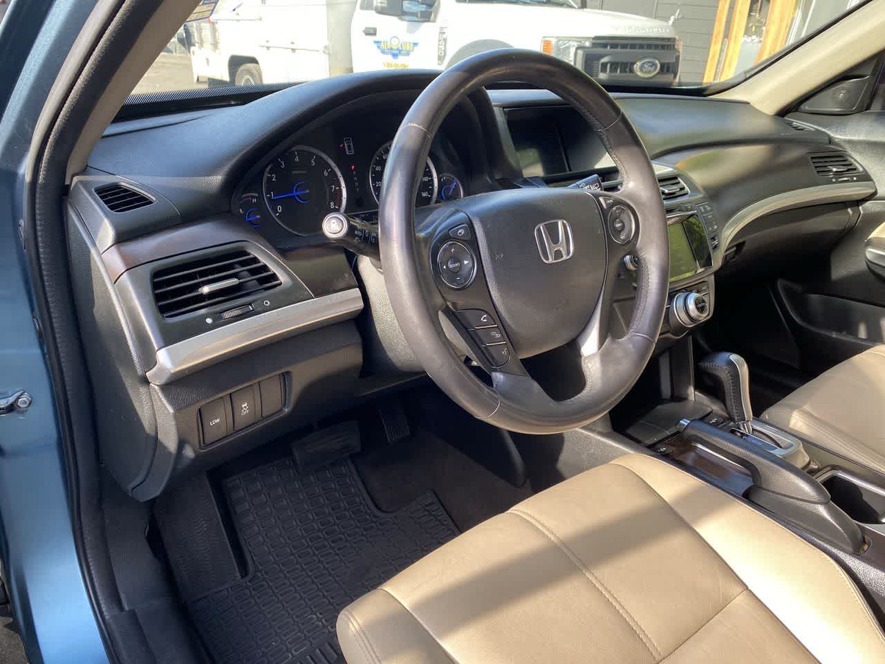 Thumbnail: 2014 Honda Crosstour - 2