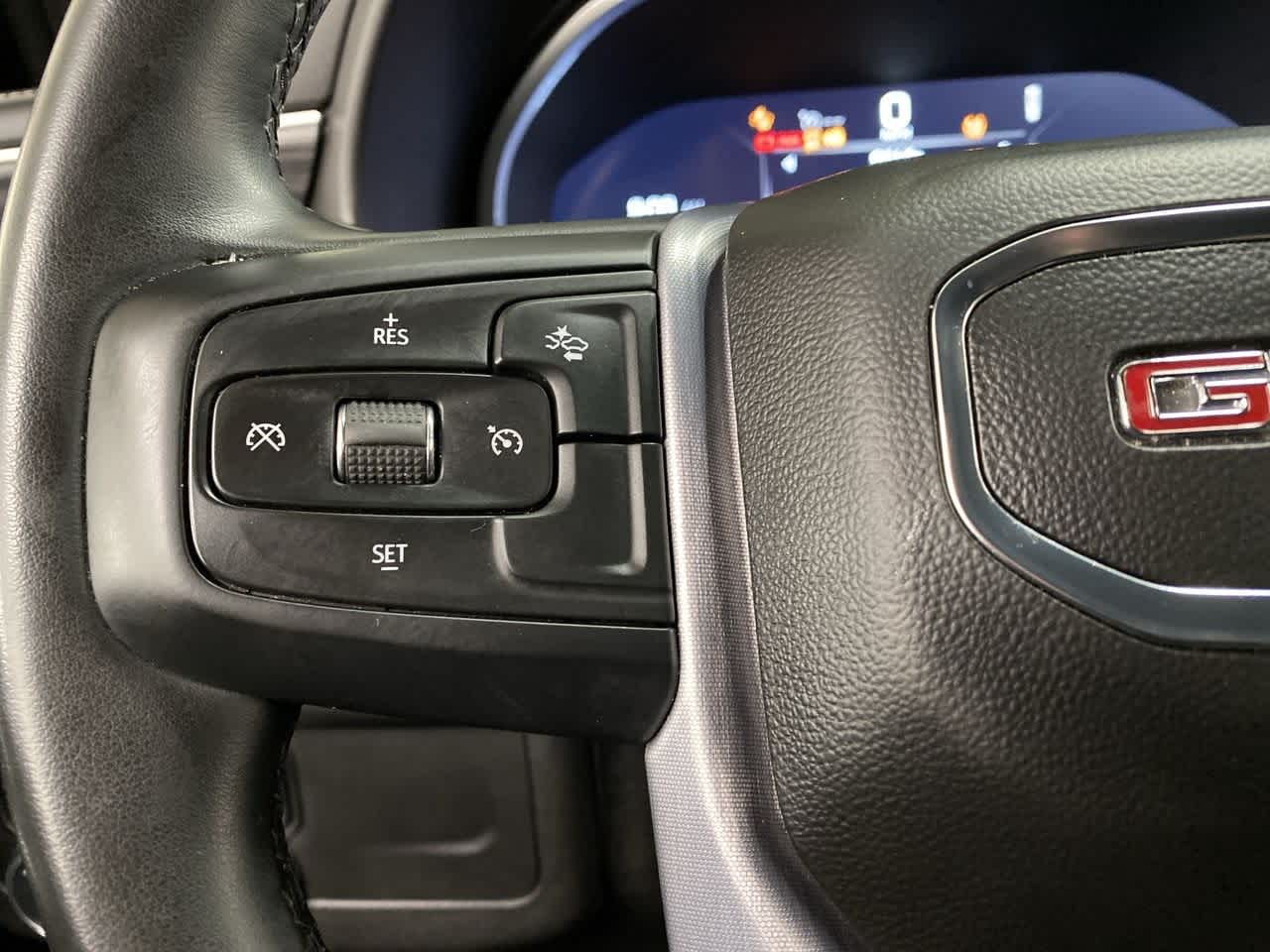 Thumbnail: 2023 GMC Yukon - 22