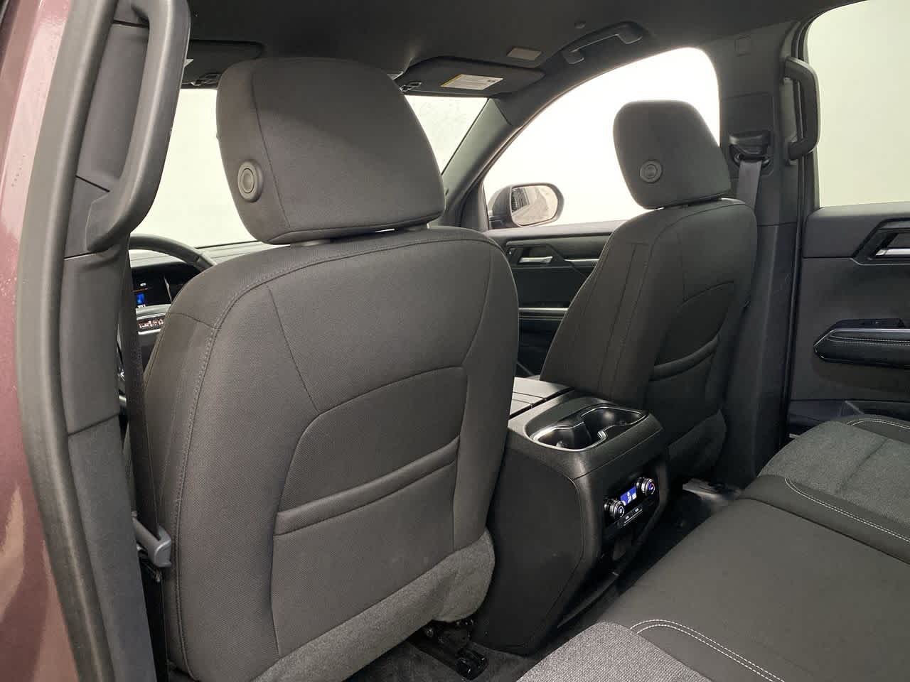 Thumbnail: 2025 GMC Acadia - 15