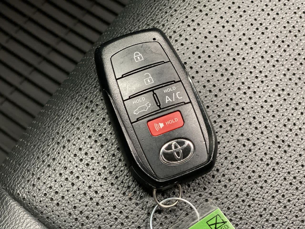 Thumbnail: 2023 Toyota bZ4X - 31