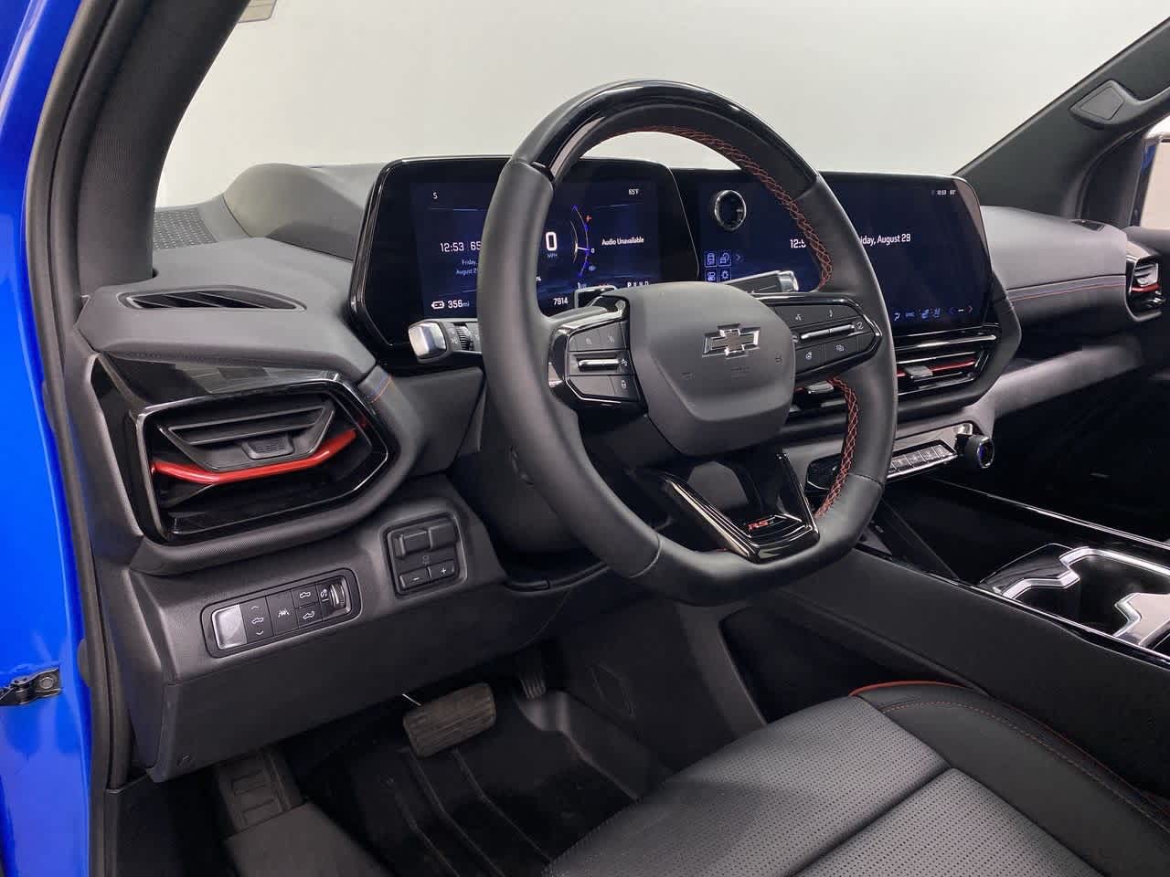 Thumbnail: 2025 Chevrolet Silverado EV - 2