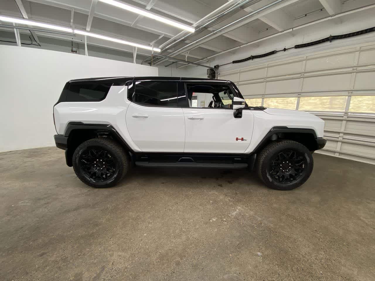Thumbnail: 2024 GMC Hummer EV - 7