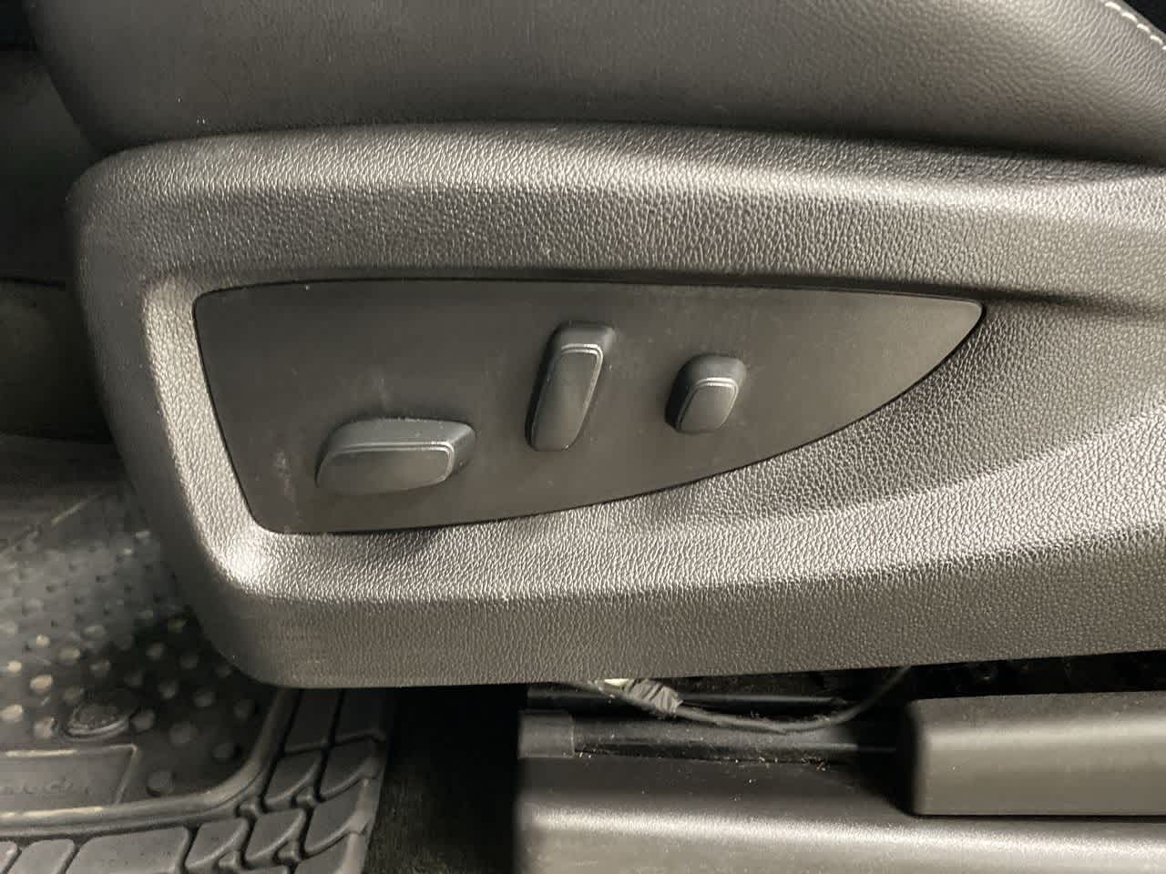 Thumbnail: 2018 GMC Yukon - 14