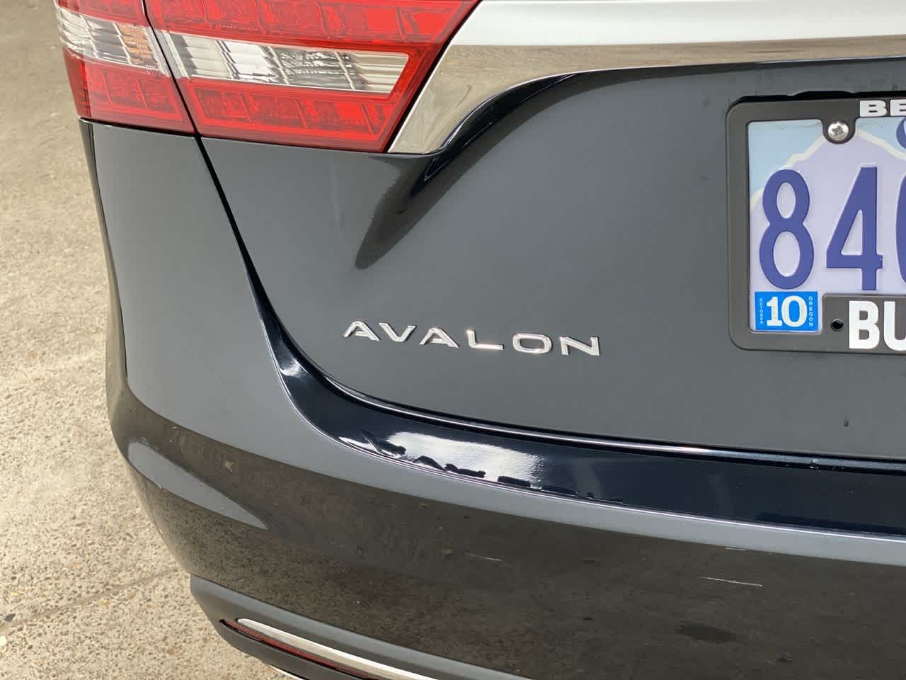 Thumbnail: 2018 Toyota Avalon - 10