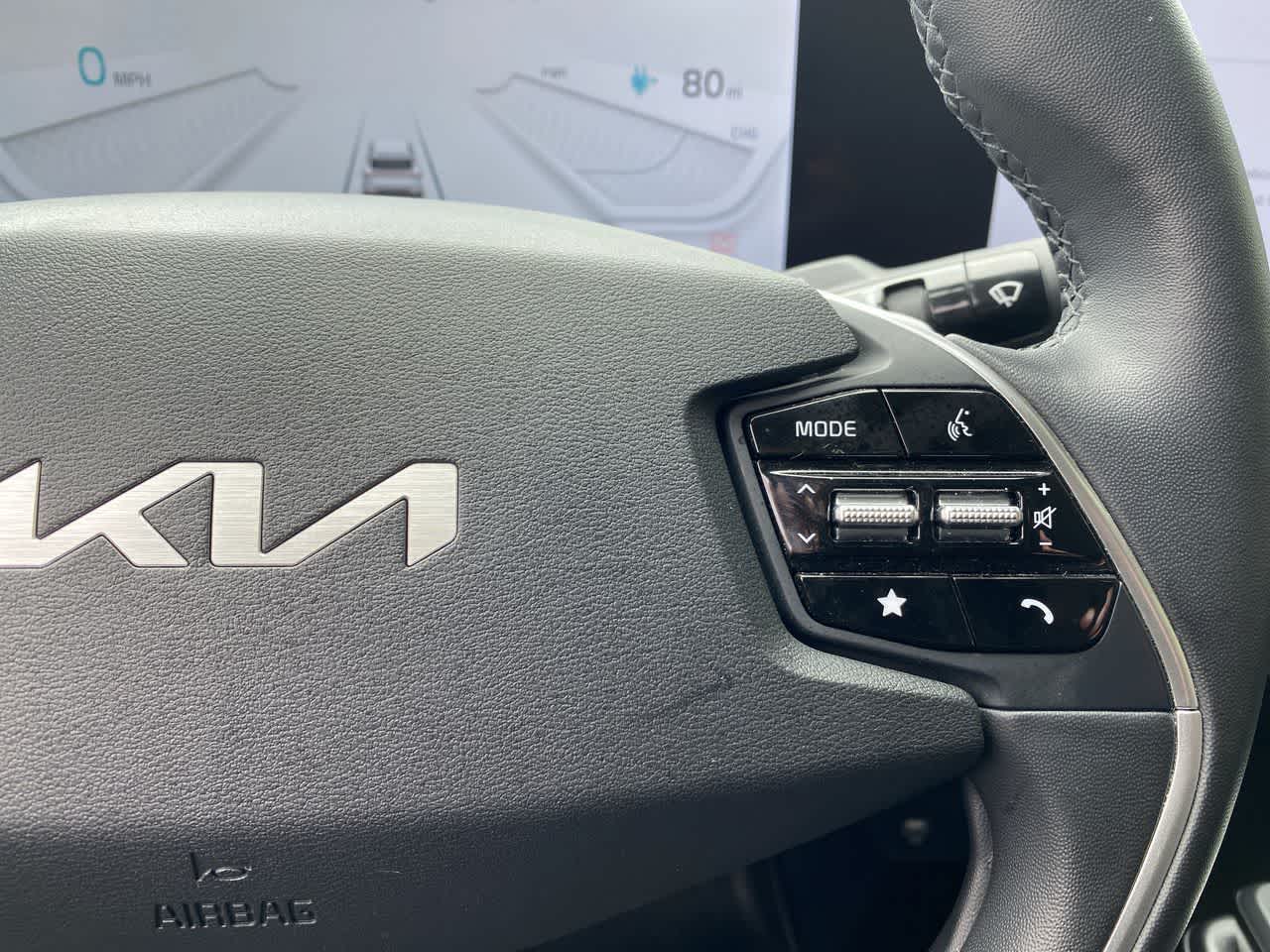 Thumbnail: 2023 Kia EV6 - 22