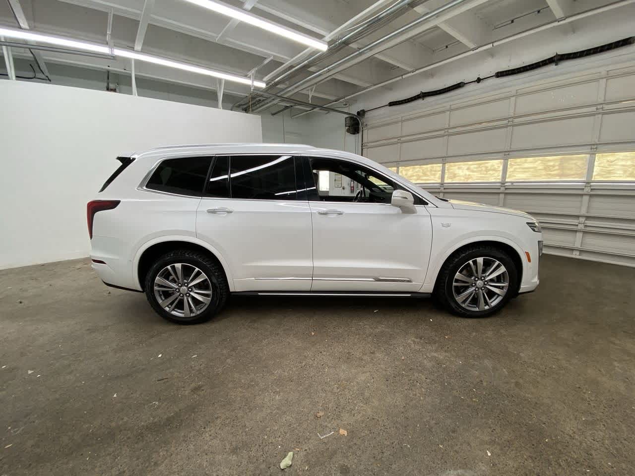 Thumbnail: 2020 Cadillac XT6 - 7