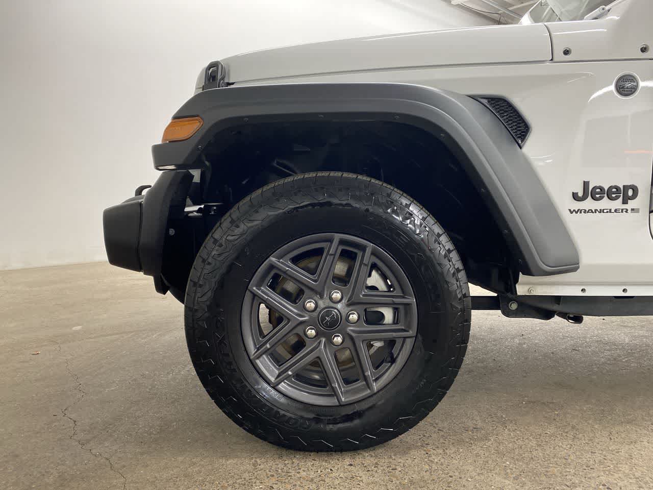 Thumbnail: 2025 Jeep Wrangler - 11