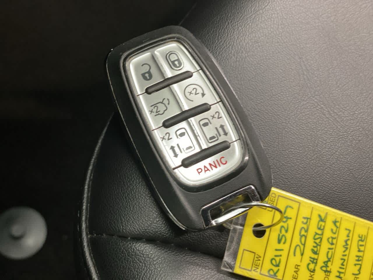 Thumbnail: 2024 Chrysler Pacifica - 29