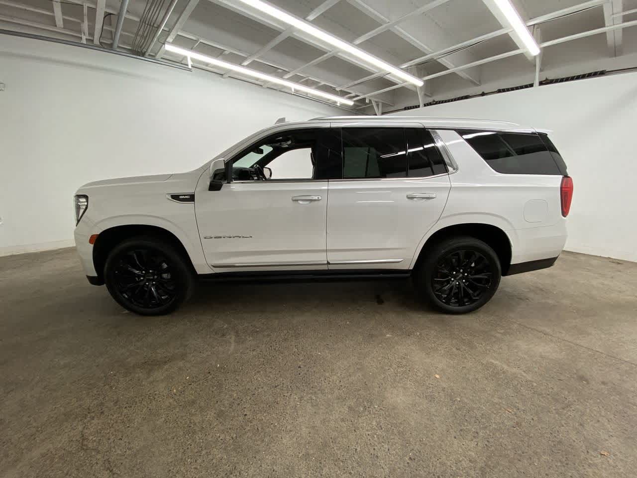 Thumbnail: 2021 GMC Yukon - 3