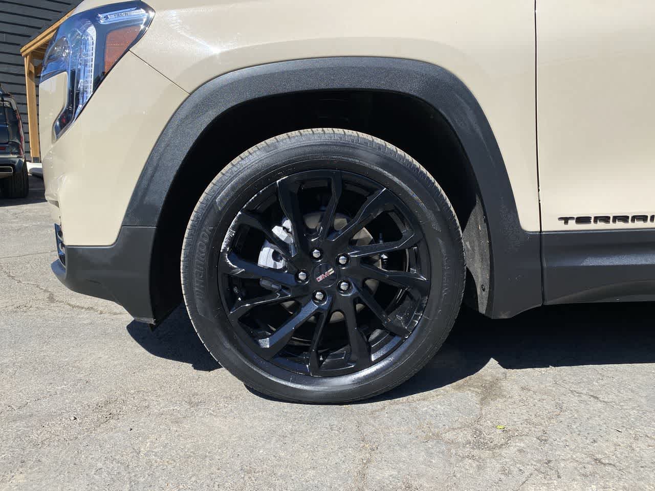 Thumbnail: 2023 GMC Terrain - 11