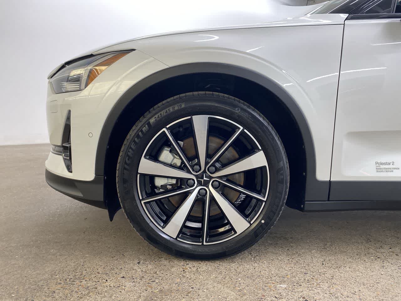 Thumbnail: 2021 Polestar 2 - 11