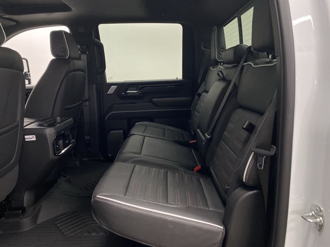 Thumbnail: 2026 GMC Sierra 2500 - 15