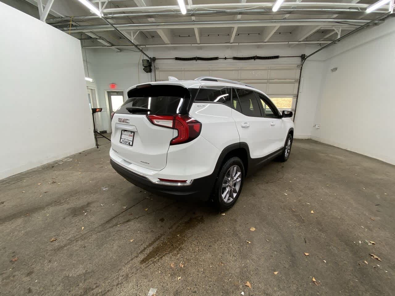 Thumbnail: 2023 GMC Terrain - 6