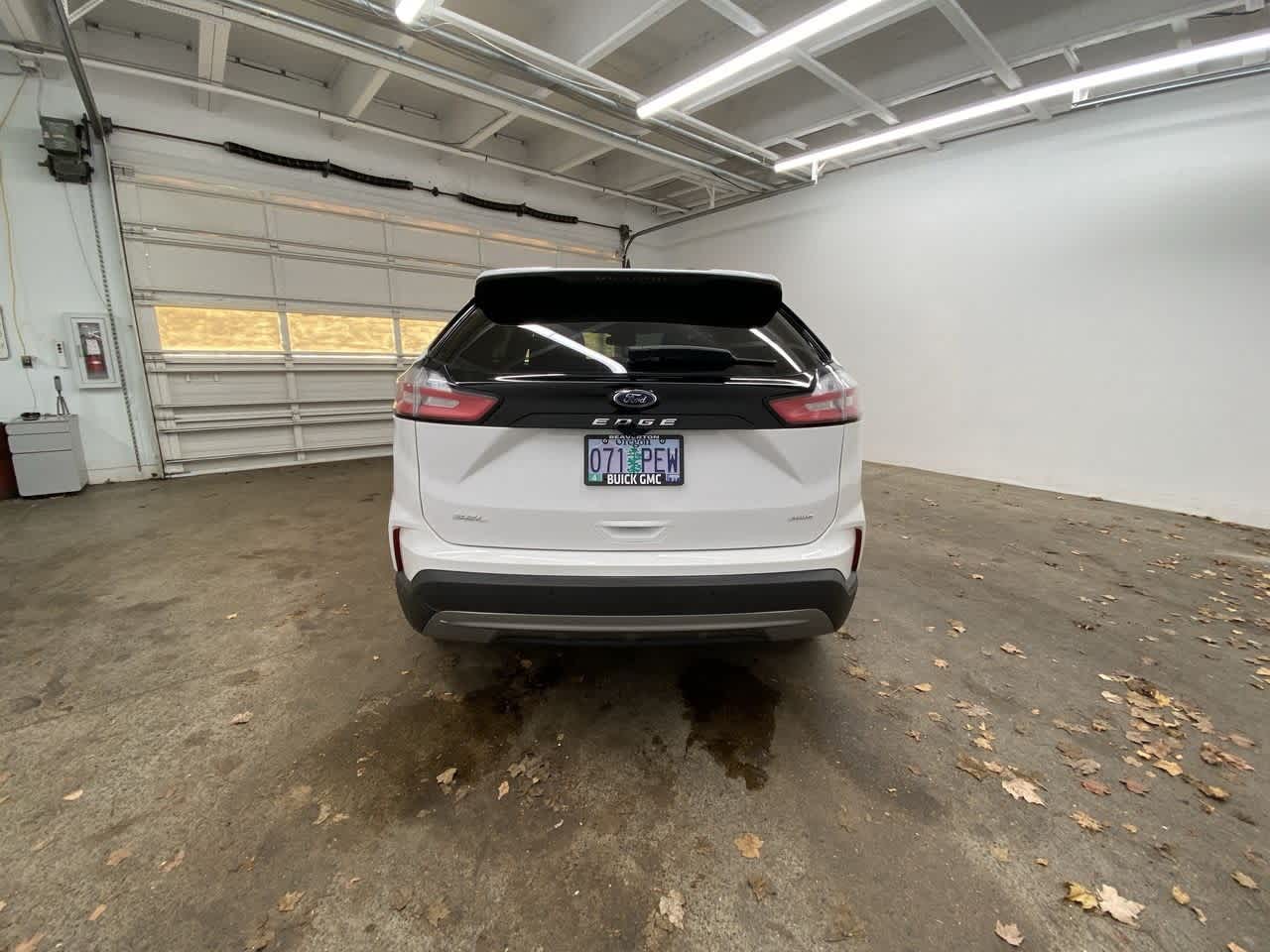 Thumbnail: 2021 Ford Edge - 5