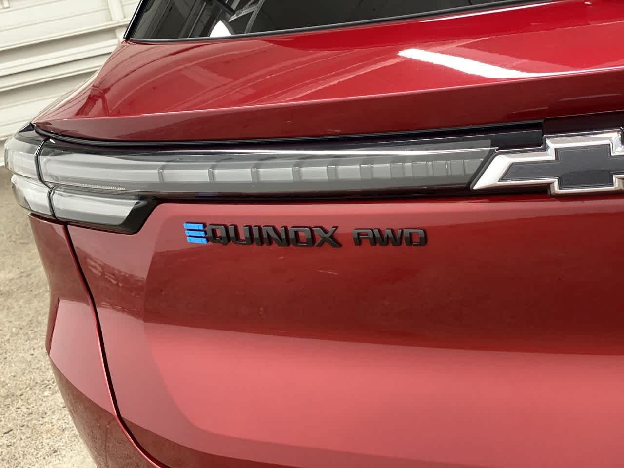 Thumbnail: 2024 Chevrolet Equinox - 10