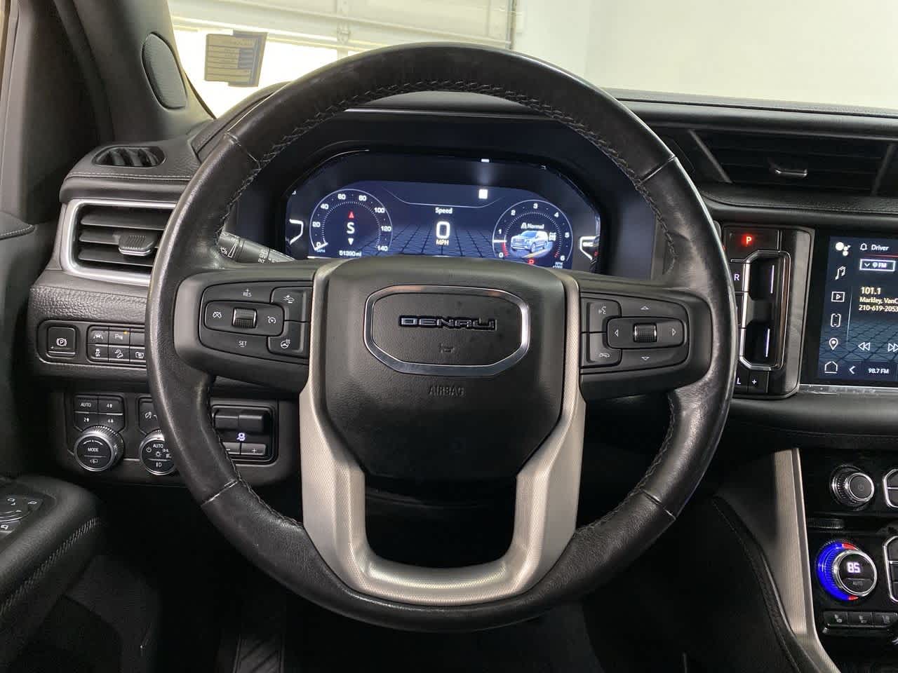 Thumbnail: 2022 GMC Yukon - 21