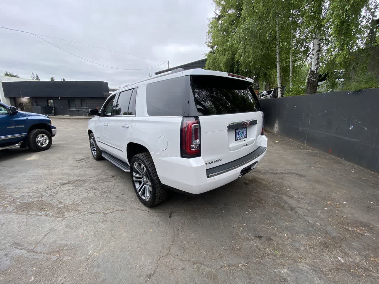 Thumbnail: 2017 GMC Yukon - 4