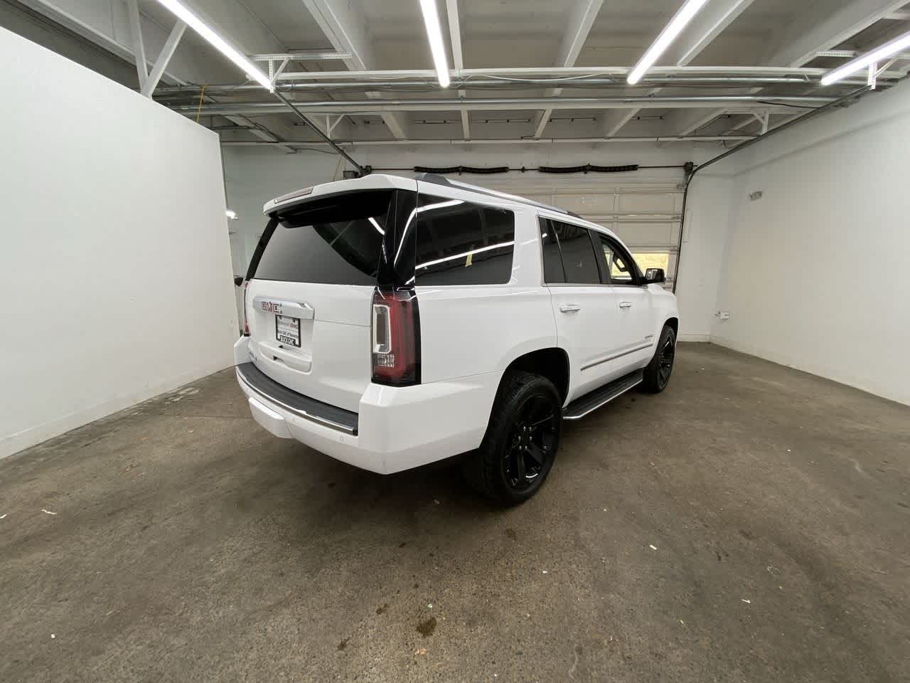 Thumbnail: 2016 GMC Yukon - 6