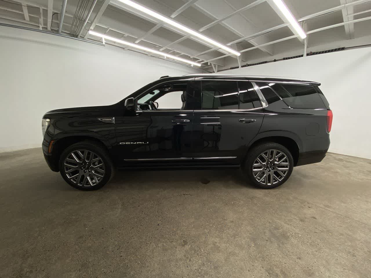 Thumbnail: 2025 GMC Yukon - 3