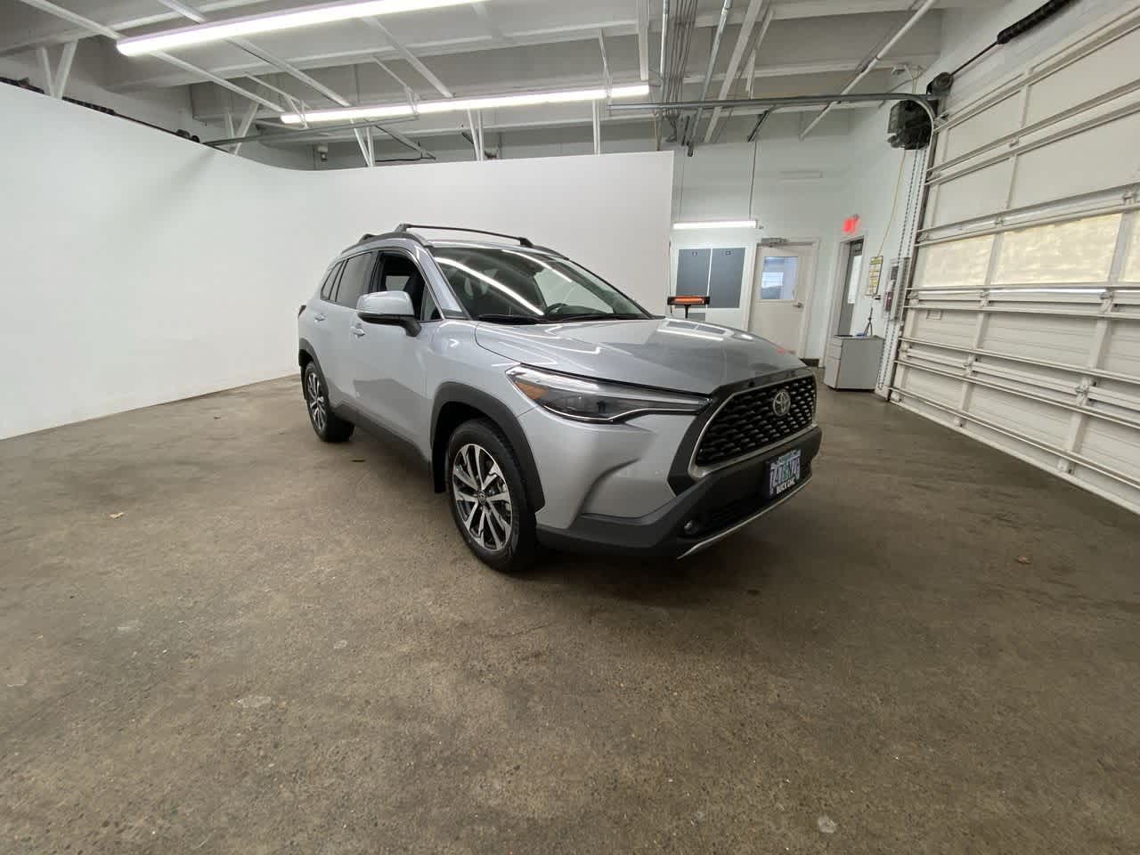 Thumbnail: 2022 Toyota Corolla Cross - 8