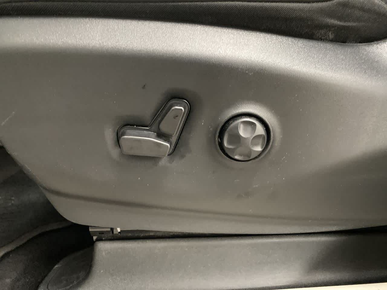 Thumbnail: 2024 Chrysler Pacifica - 13