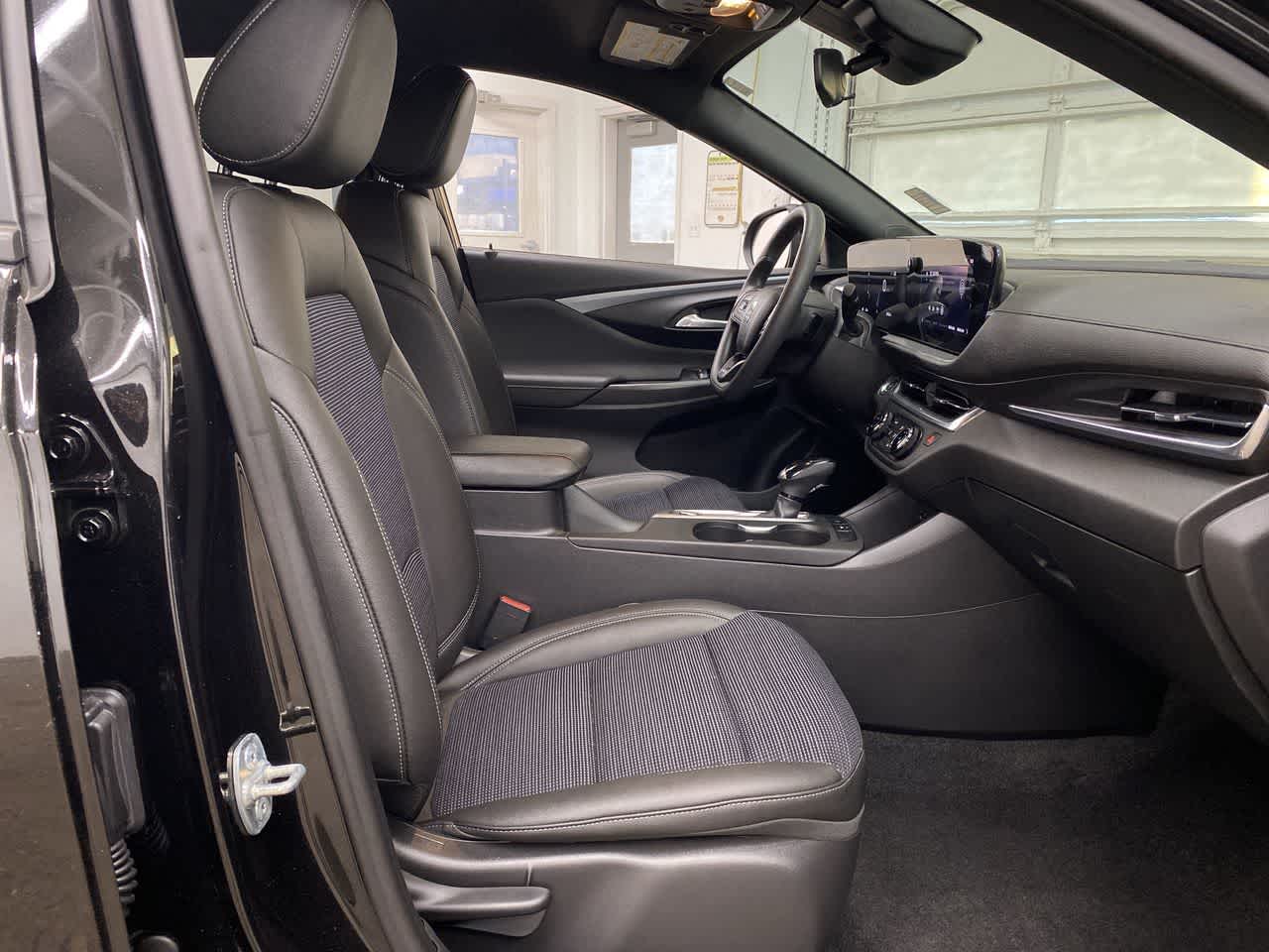 Thumbnail: 2024 Buick Envista - 18