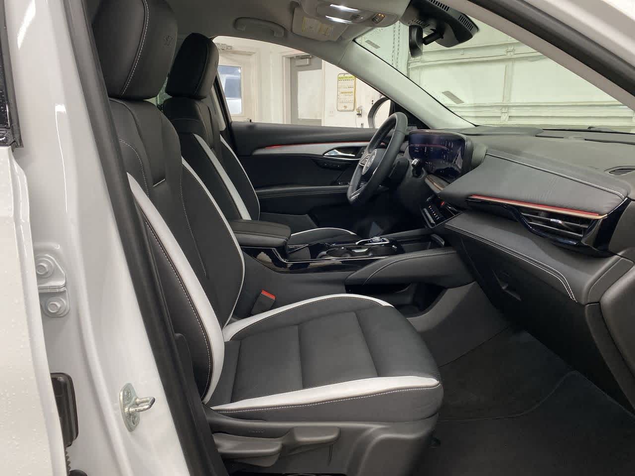 Thumbnail: 2025 Buick Envision - 18