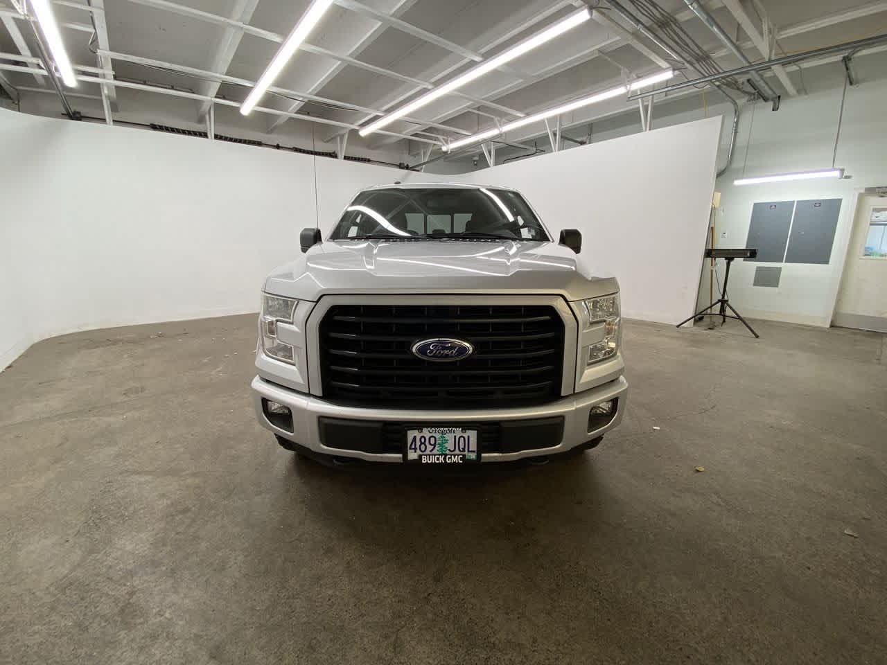 Thumbnail: 2016 Ford F-150 - 9